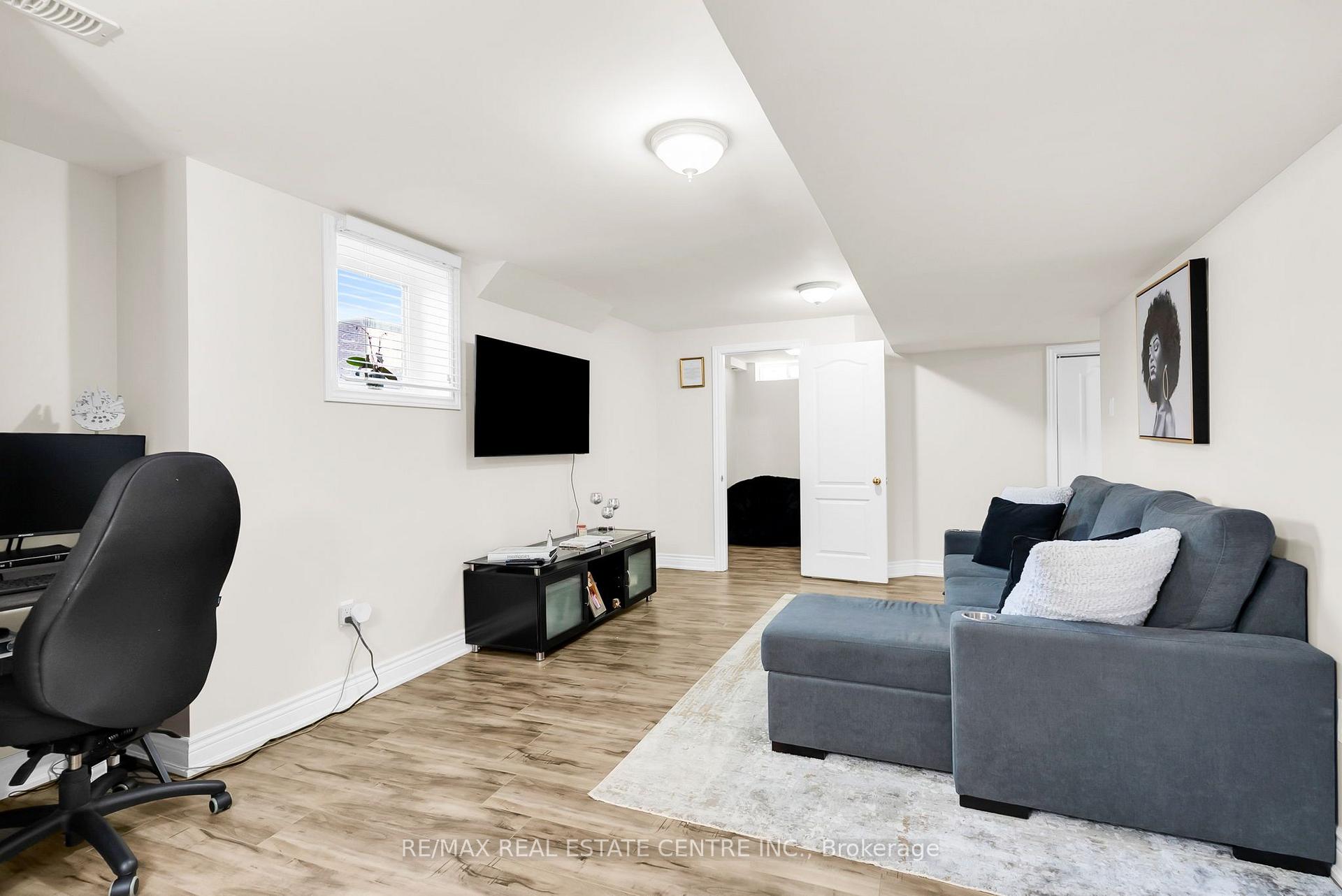 Photo 38 of 43 Delphinium Way, Brampton, Northwest Sandalwood Parkway — HOMEH