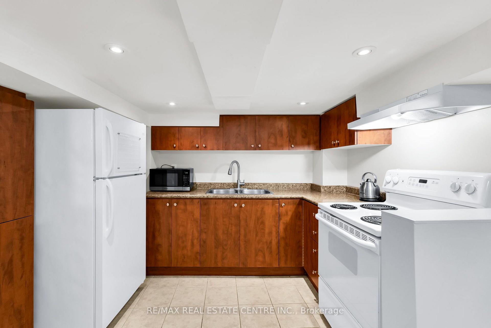 Photo 41 of 43 Delphinium Way, Brampton, Northwest Sandalwood Parkway — HOMEH