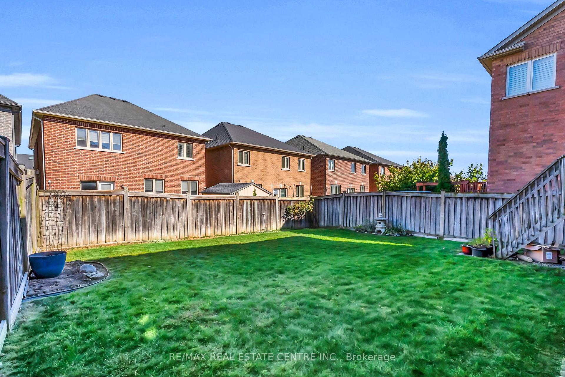 Photo 48 of 43 Delphinium Way, Brampton, Northwest Sandalwood Parkway — HOMEH