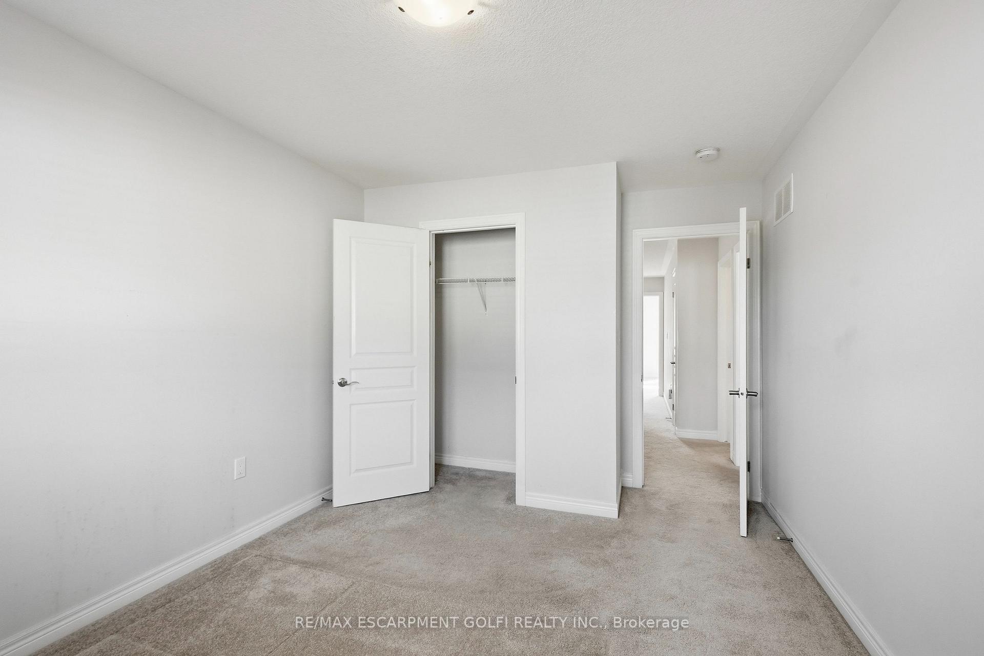 Photo 22 of 82 Charleswood Crescent, Hamilton, Rural Glanbrook — HOMEH