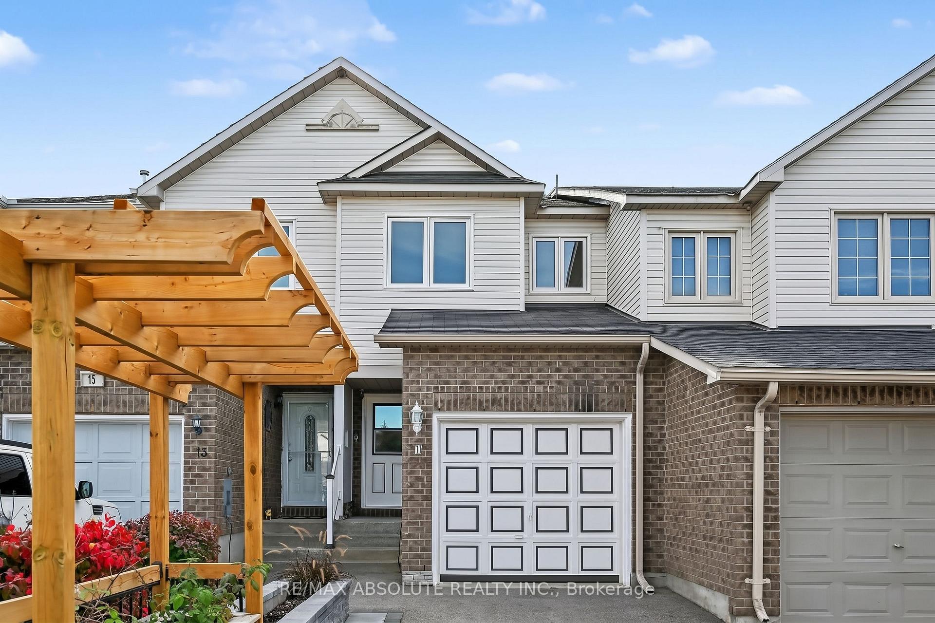 Photo 1 of 13 Spruce Crescent, Arnprior, Arnprior — HOMEH