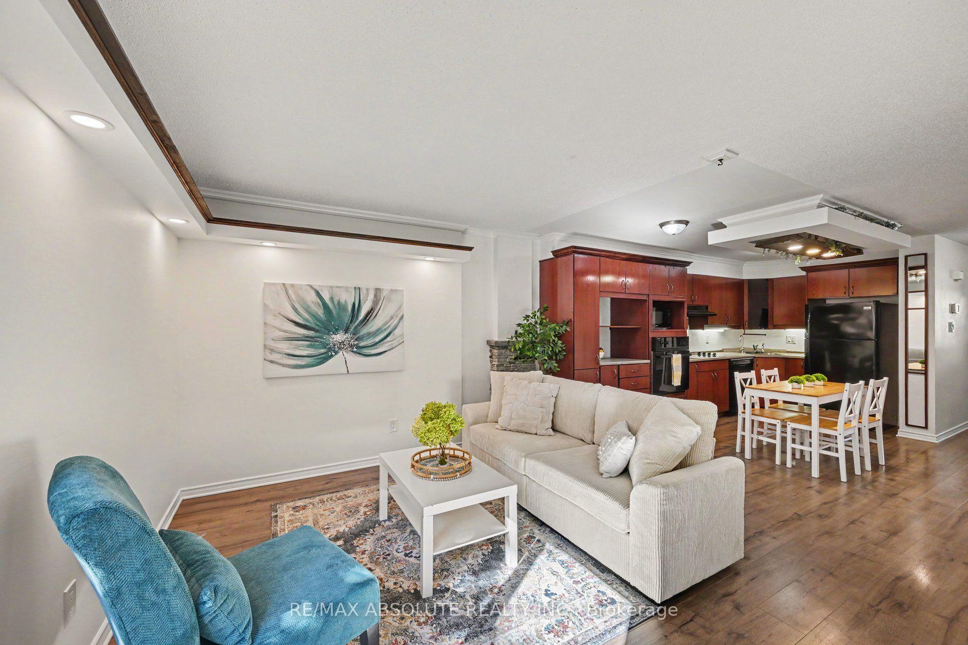 Photo 8 of 13 Spruce Crescent, Arnprior, Arnprior — HOMEH
