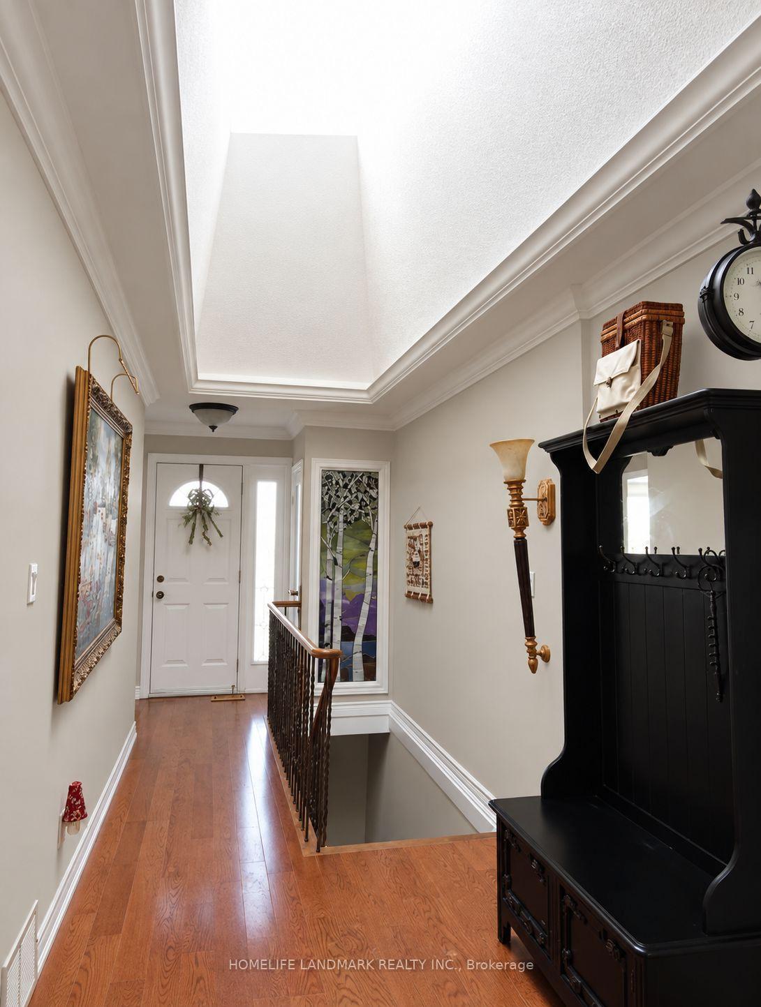 Photo 11 of 100 Lake Drive N, Georgina, Historic Lakeshore Communities — HOMEH