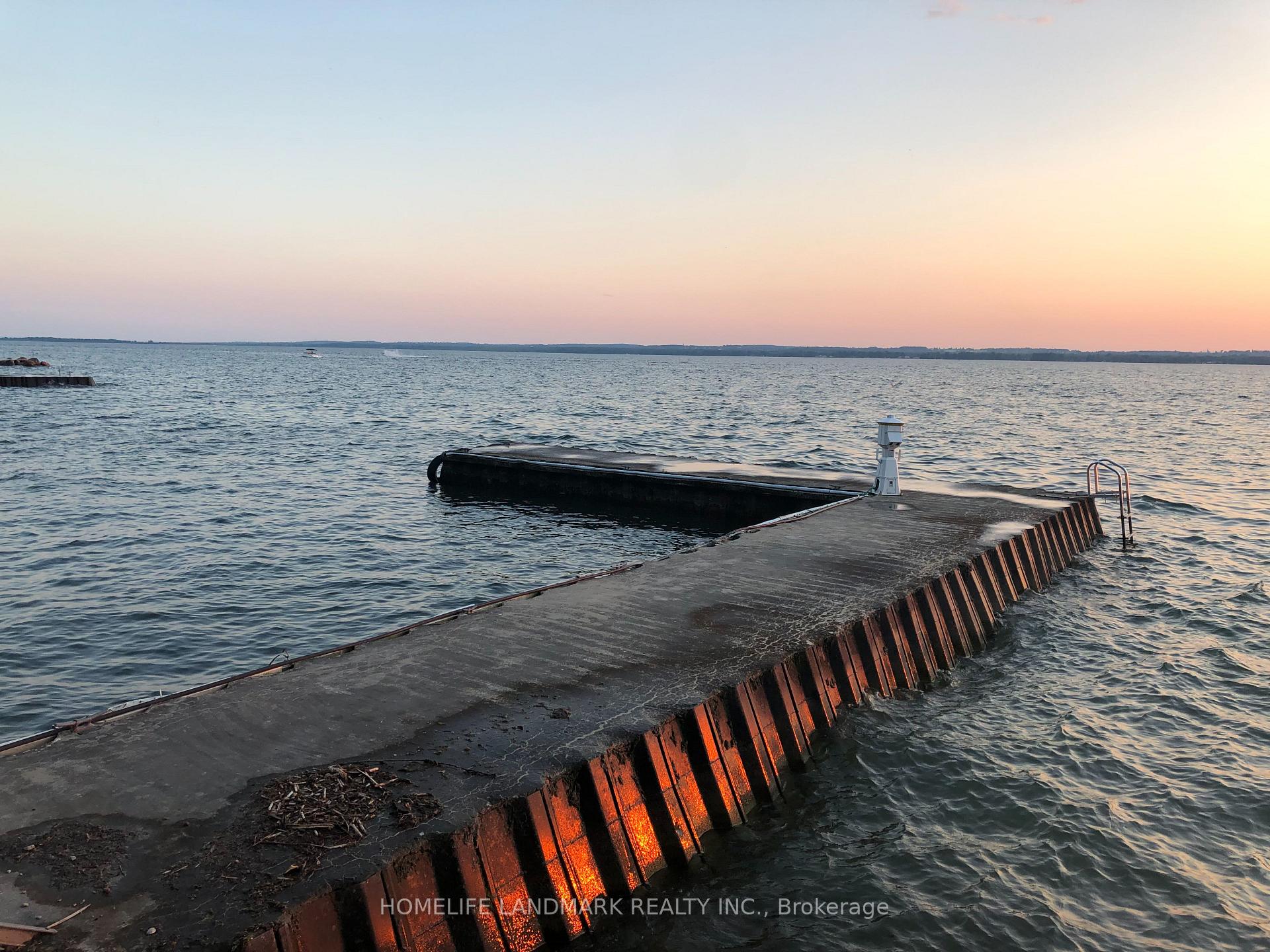 Photo 62 of 100 Lake Drive N, Georgina, Historic Lakeshore Communities — HOMEH