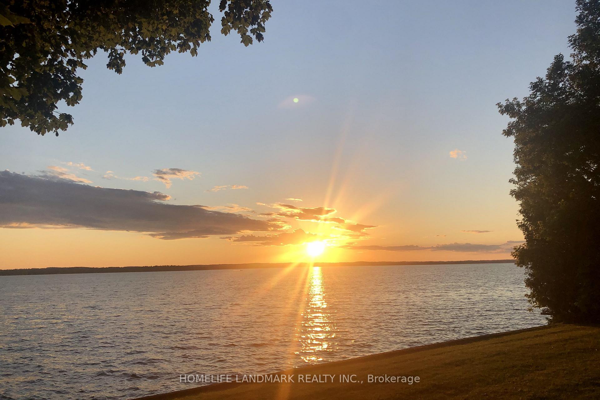 Photo 68 of 100 Lake Drive N, Georgina, Historic Lakeshore Communities — HOMEH