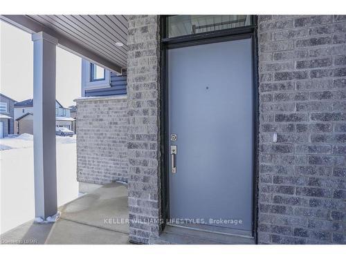 Photo 3 of 349 Edgevalley Road, London, East D — HOMEH