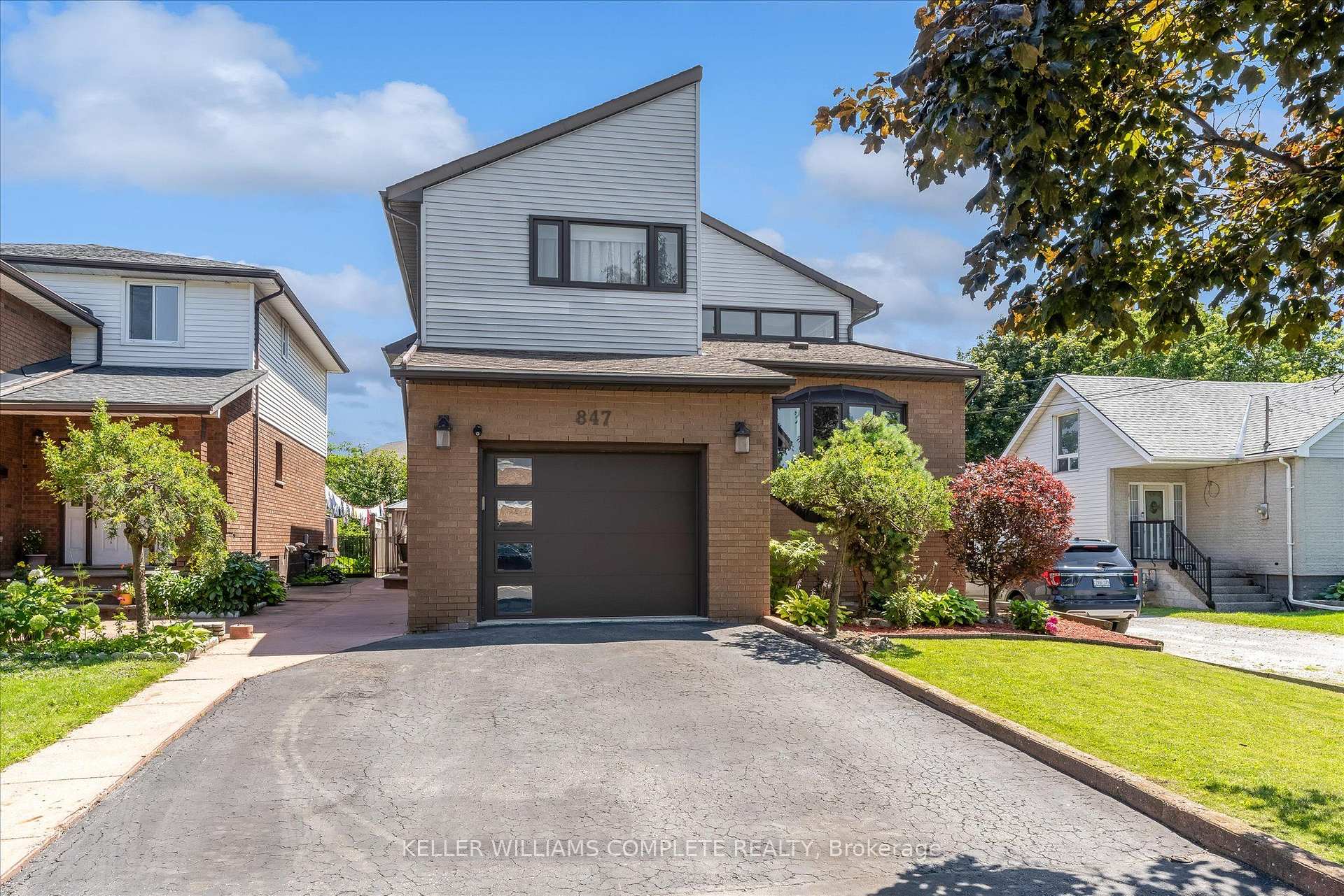 Photo 2 of 847 West 5th Street, Hamilton, Kernighan — HOMEH