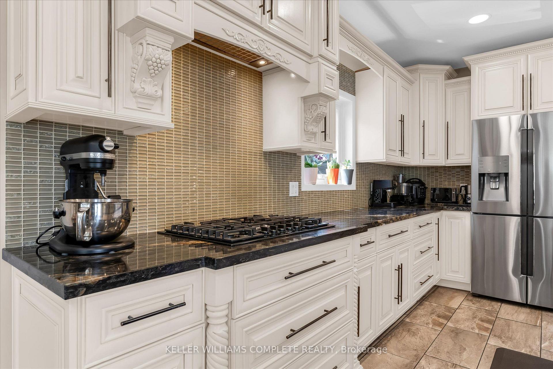 Photo 13 of 847 West 5th Street, Hamilton, Kernighan — HOMEH