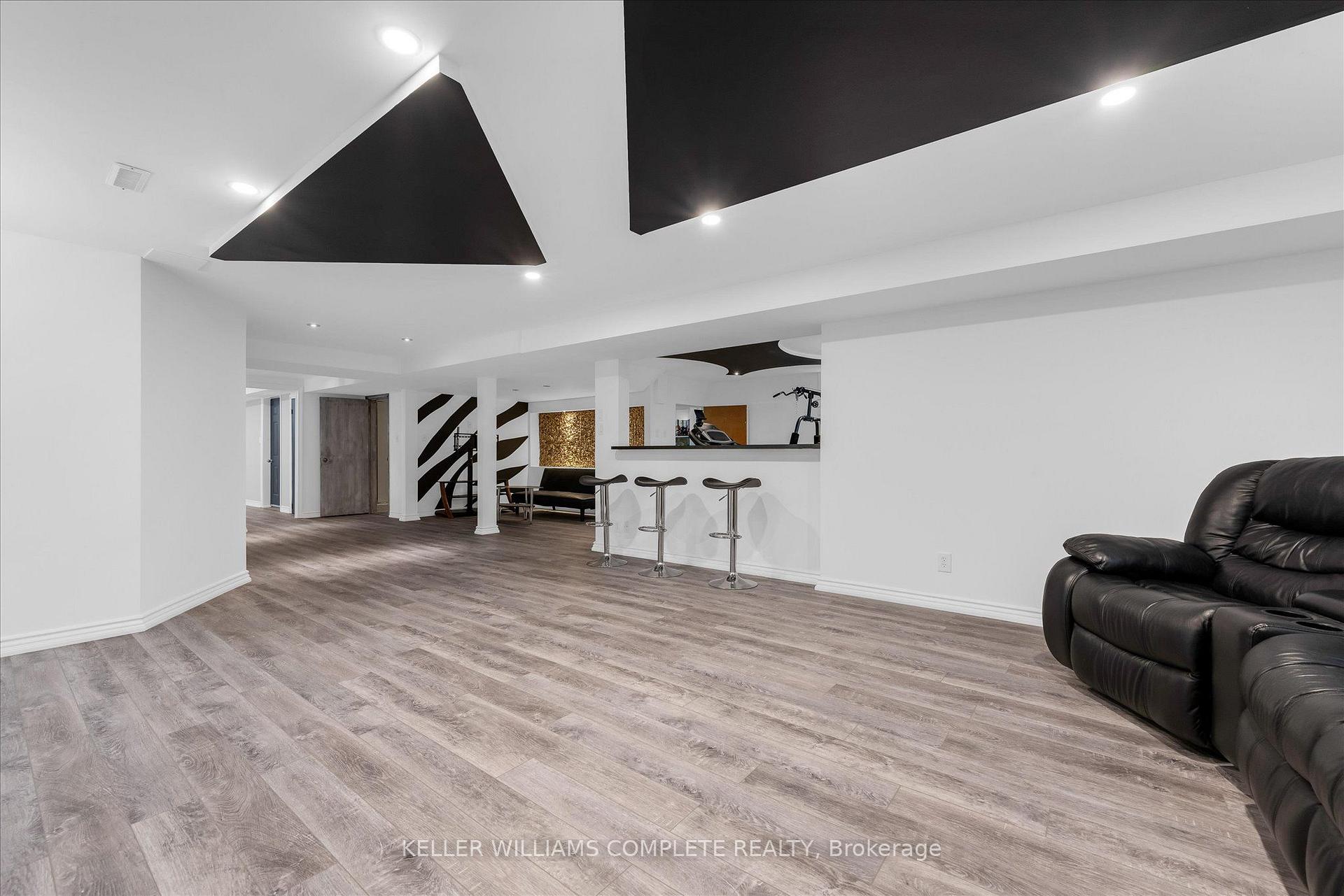 Photo 43 of 847 West 5th Street, Hamilton, Kernighan — HOMEH