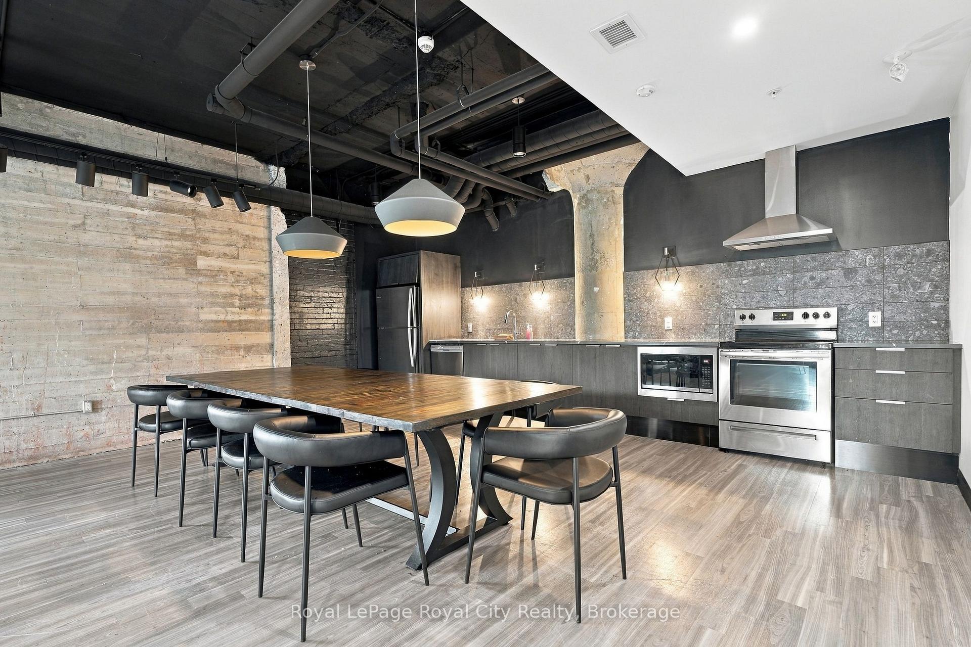 Photo 23 of 120 Huron Street, Guelph, St. Patrick's Ward — HOMEH