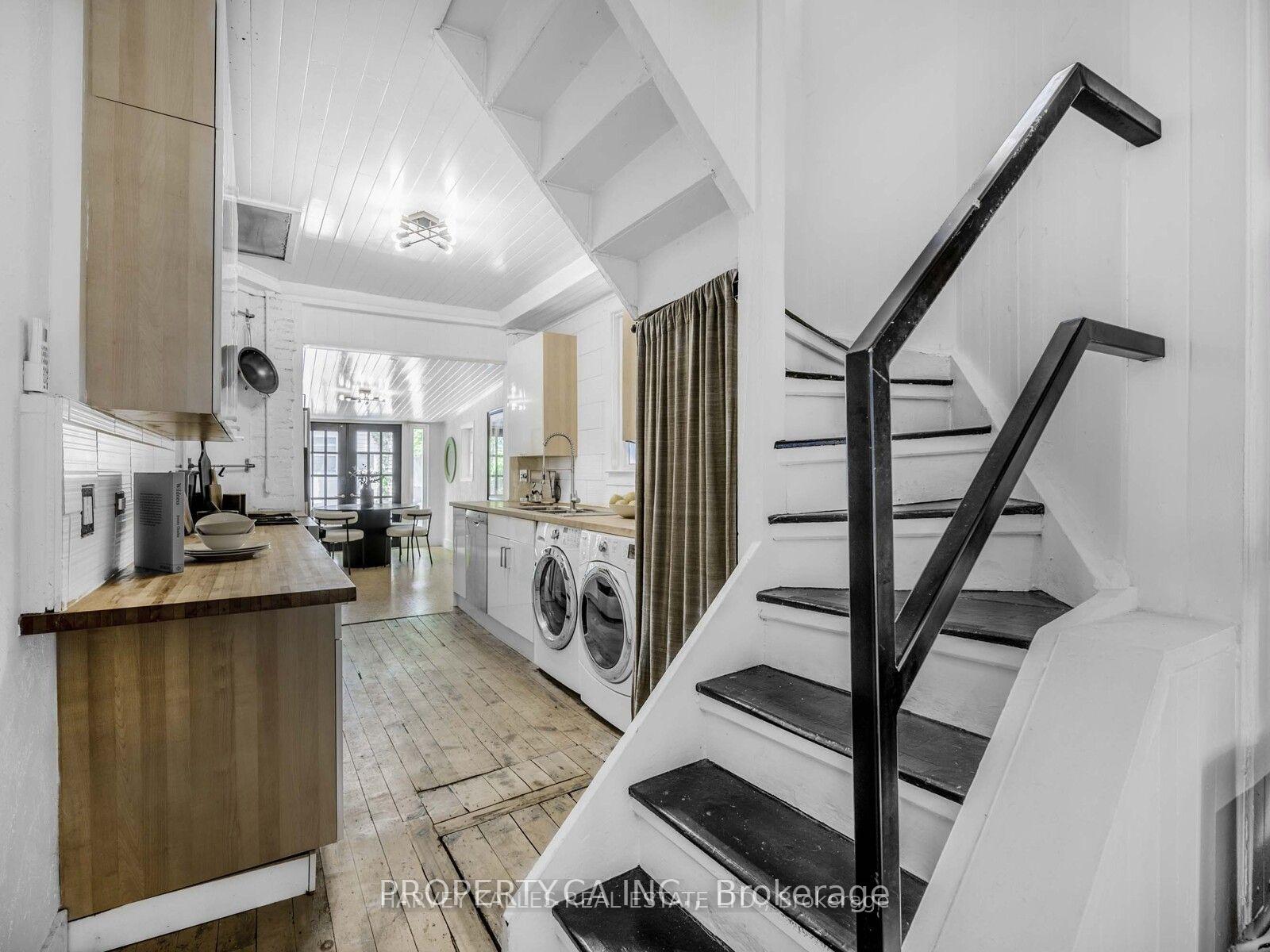 Photo 12 of 18 Saunders Avenue, Toronto, Roncesvalles — HOMEH