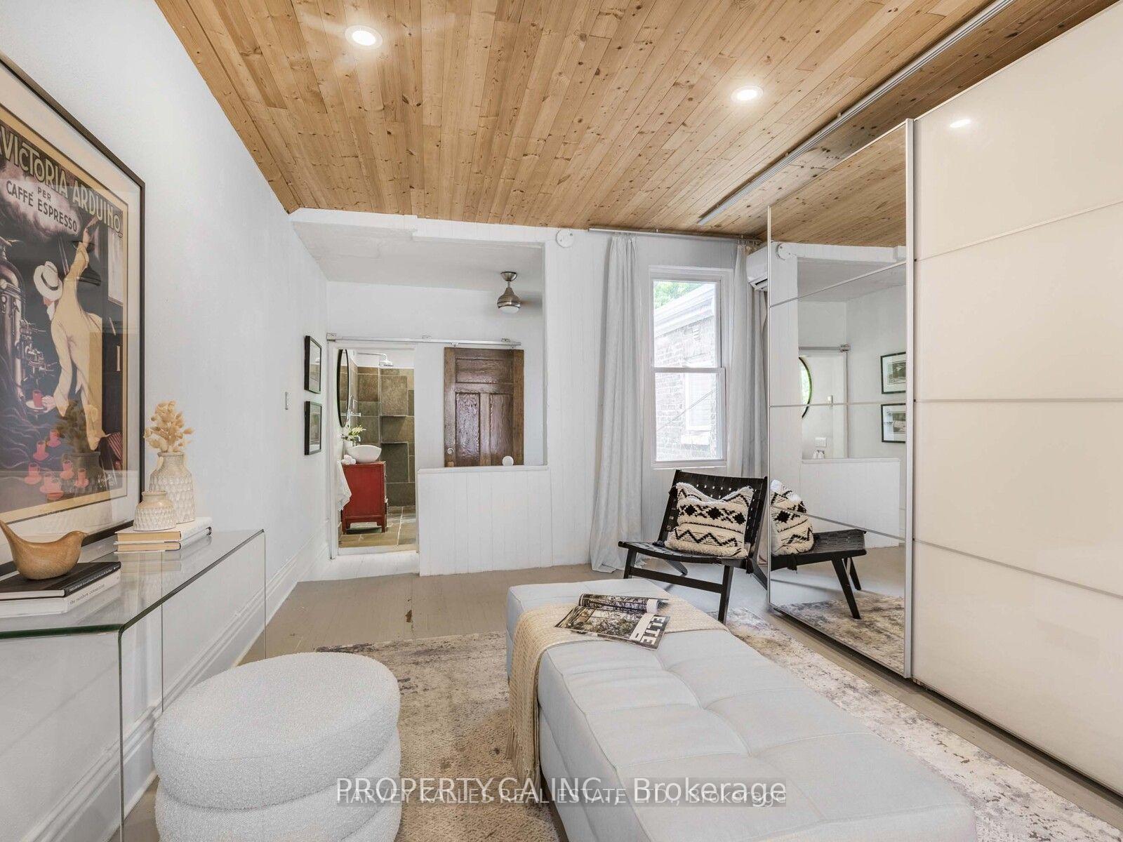 Photo 16 of 18 Saunders Avenue, Toronto, Roncesvalles — HOMEH