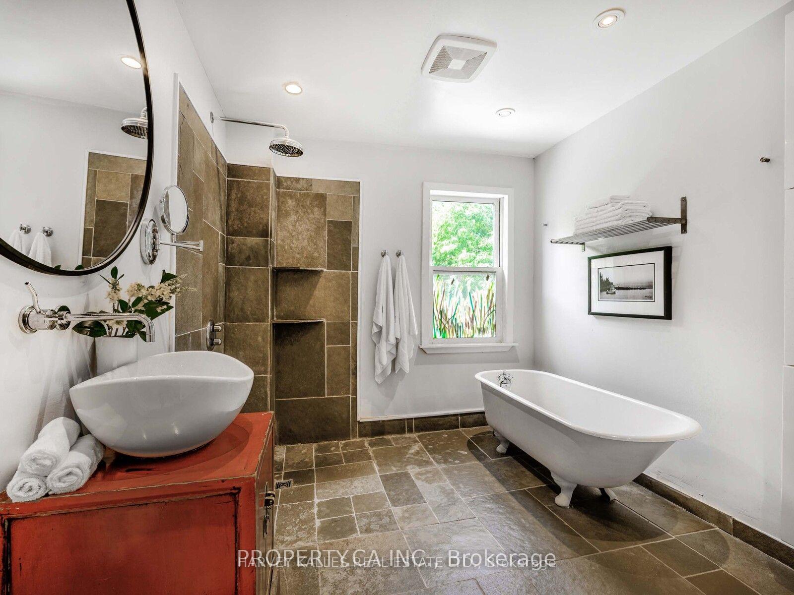 Photo 22 of 18 Saunders Avenue, Toronto, Roncesvalles — HOMEH
