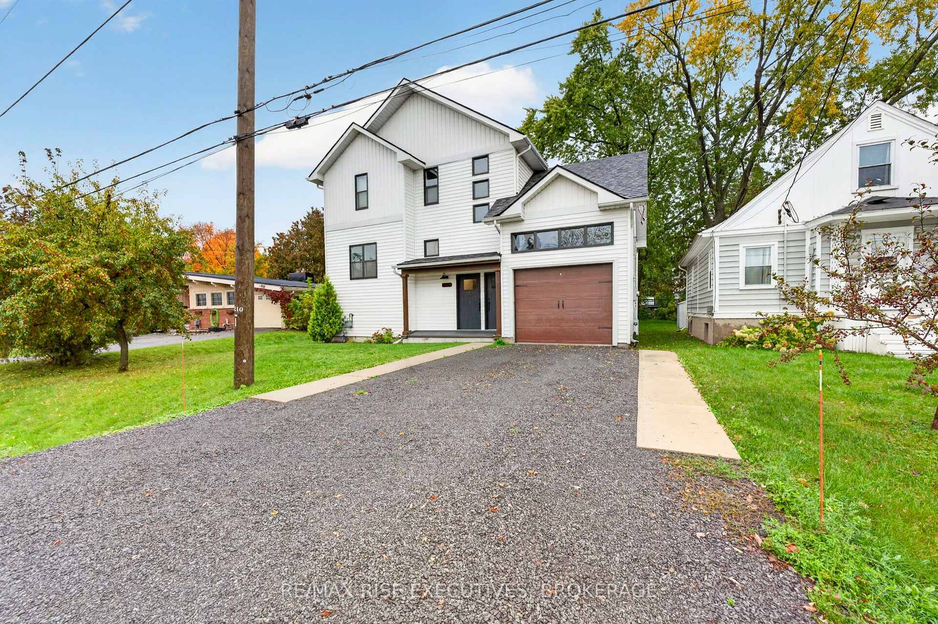 Photo 3 of 675 Collins Bay Road, Kingston, South of Taylor-Kidd Blvd — HOMEH