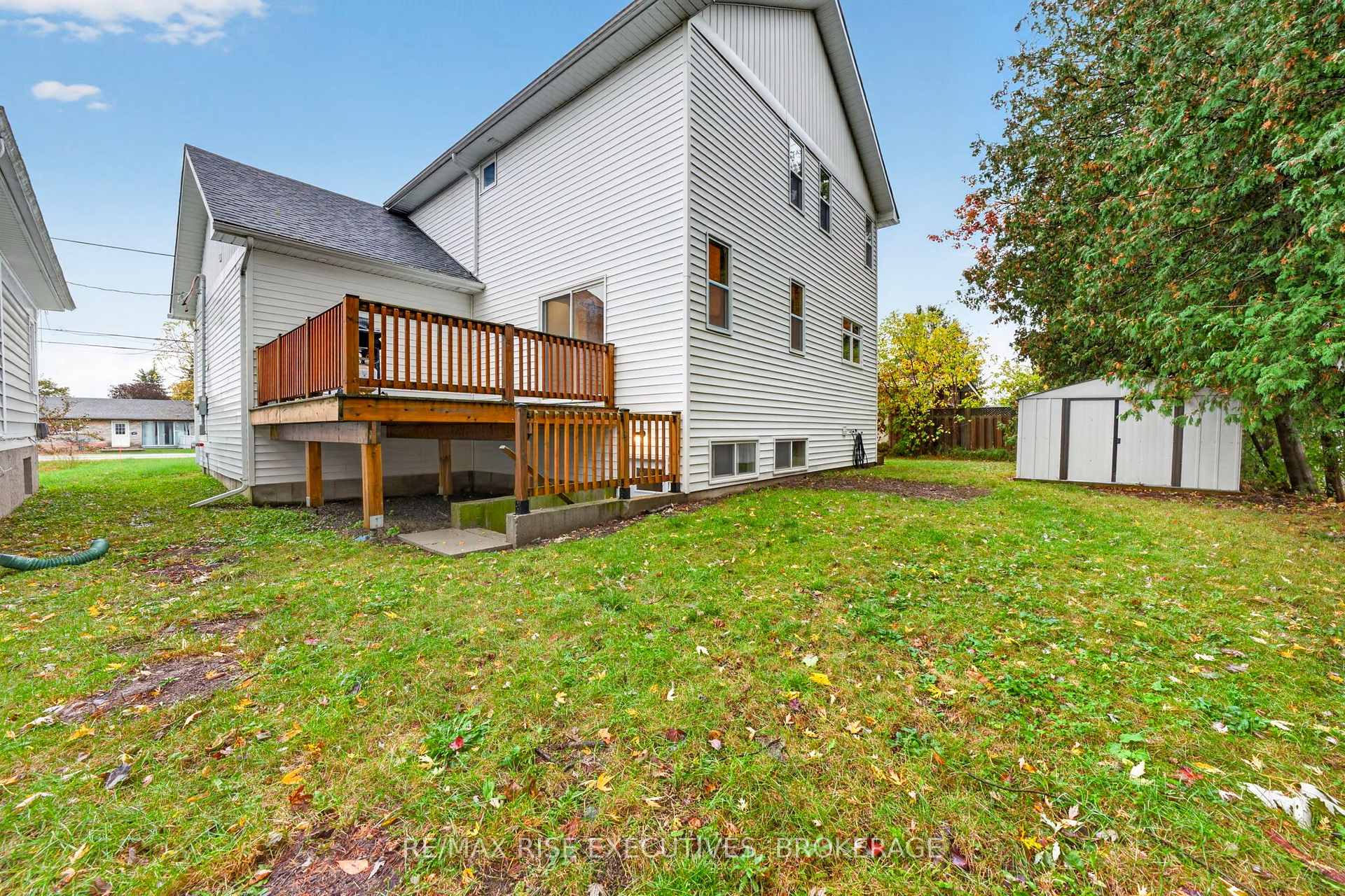 Photo 38 of 675 Collins Bay Road, Kingston, South of Taylor-Kidd Blvd — HOMEH