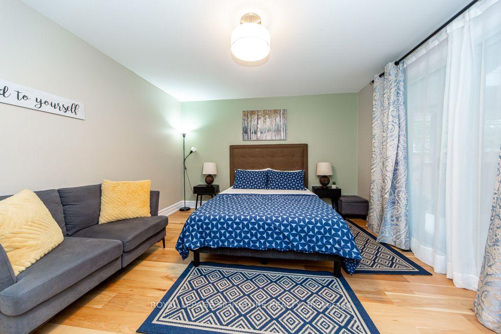 Photo 20 of 10 Beaver Bend Crescent, Etobicoke, Eringate-Centennial-West Deane — HOMEH