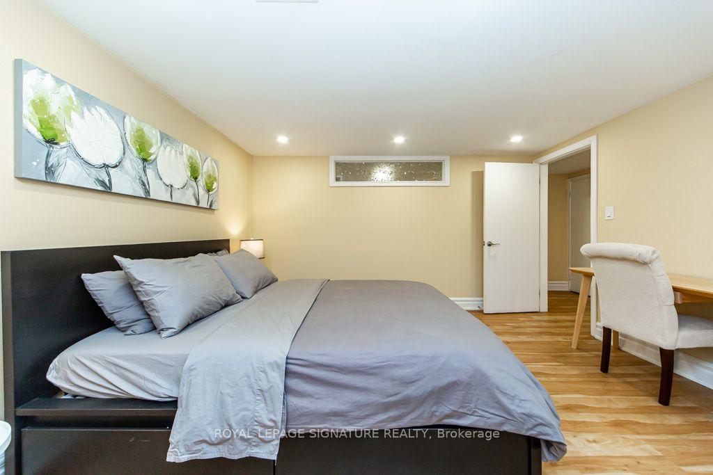 Photo 37 of 10 Beaver Bend Crescent, Etobicoke, Eringate-Centennial-West Deane — HOMEH