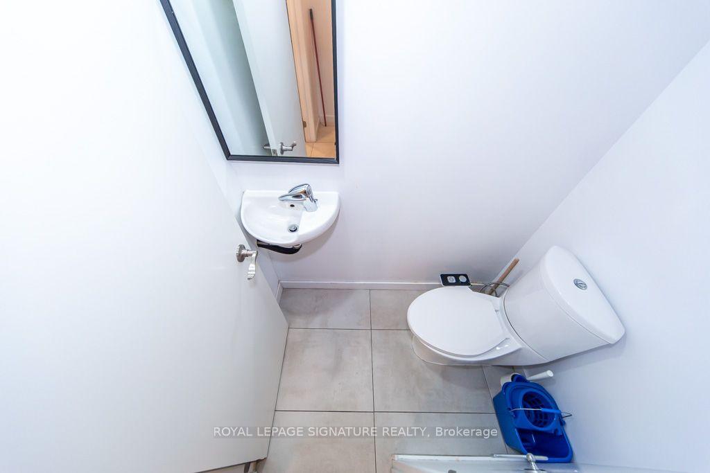 Photo 43 of 10 Beaver Bend Crescent, Etobicoke, Eringate-Centennial-West Deane — HOMEH