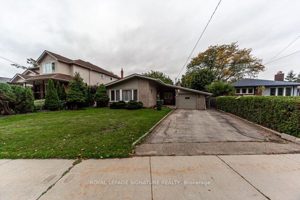 Photo 47 of 10 Beaver Bend Crescent, Etobicoke, Eringate-Centennial-West Deane — HOMEH