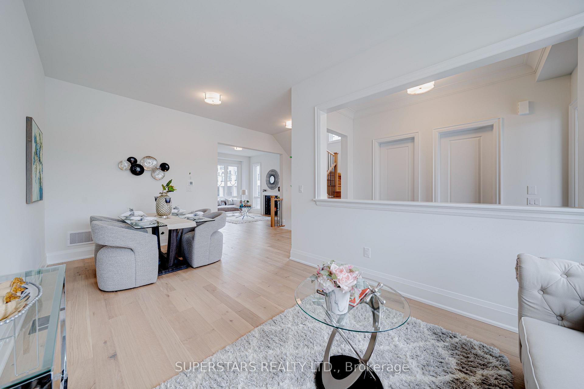 Photo 4 of 5 Mindful Avenue, Markham, Cachet — HOMEH