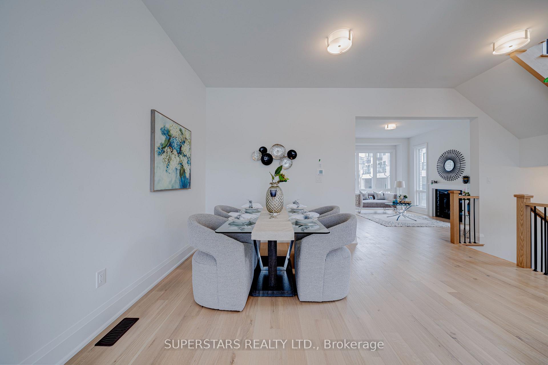 Photo 6 of 5 Mindful Avenue, Markham, Cachet — HOMEH