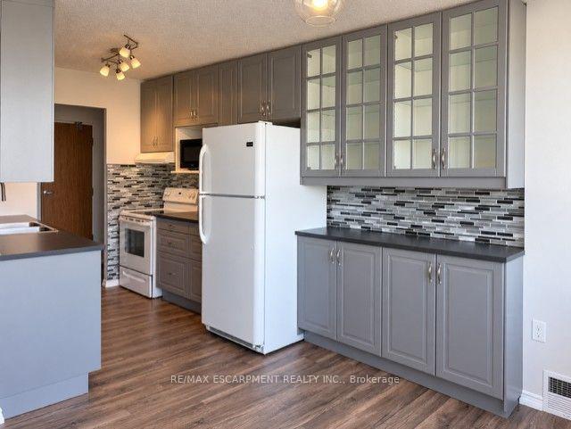 Photo 3 of Unit 615, 200 Jamieson Parkway, Cambridge, Grow Community Centre — HOMEH