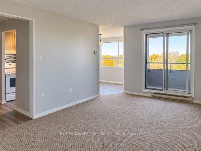 Photo 7 of Unit 615, 200 Jamieson Parkway, Cambridge, Grow Community Centre — HOMEH