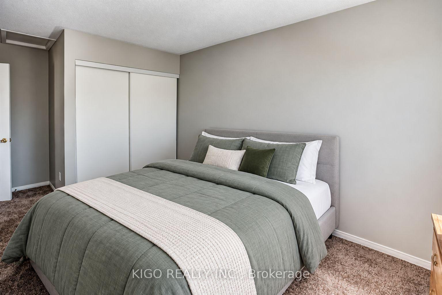 Photo 6 of 3868 Craighurst Avenue, Mississauga, Lisgar — HOMEH