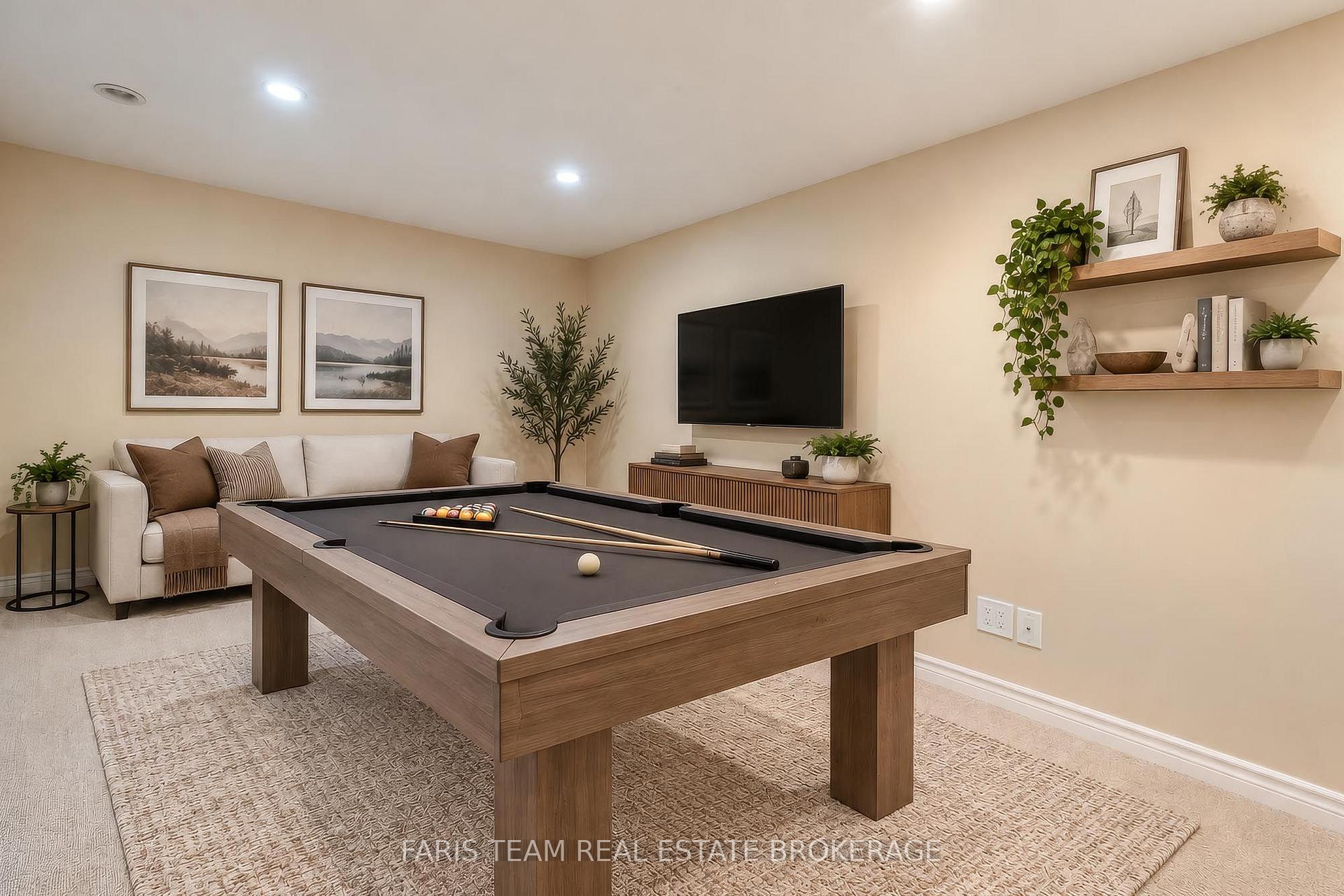 Photo 13 of Unit 6, 261 Rose Street, Barrie, Wellington — HOMEH