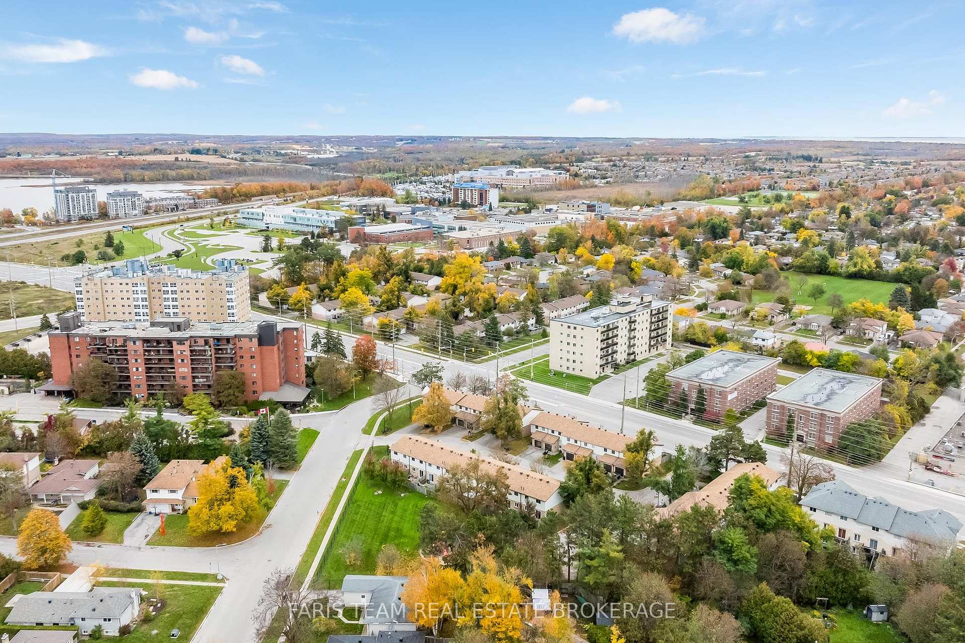 Photo 17 of Unit 6, 261 Rose Street, Barrie, Wellington — HOMEH