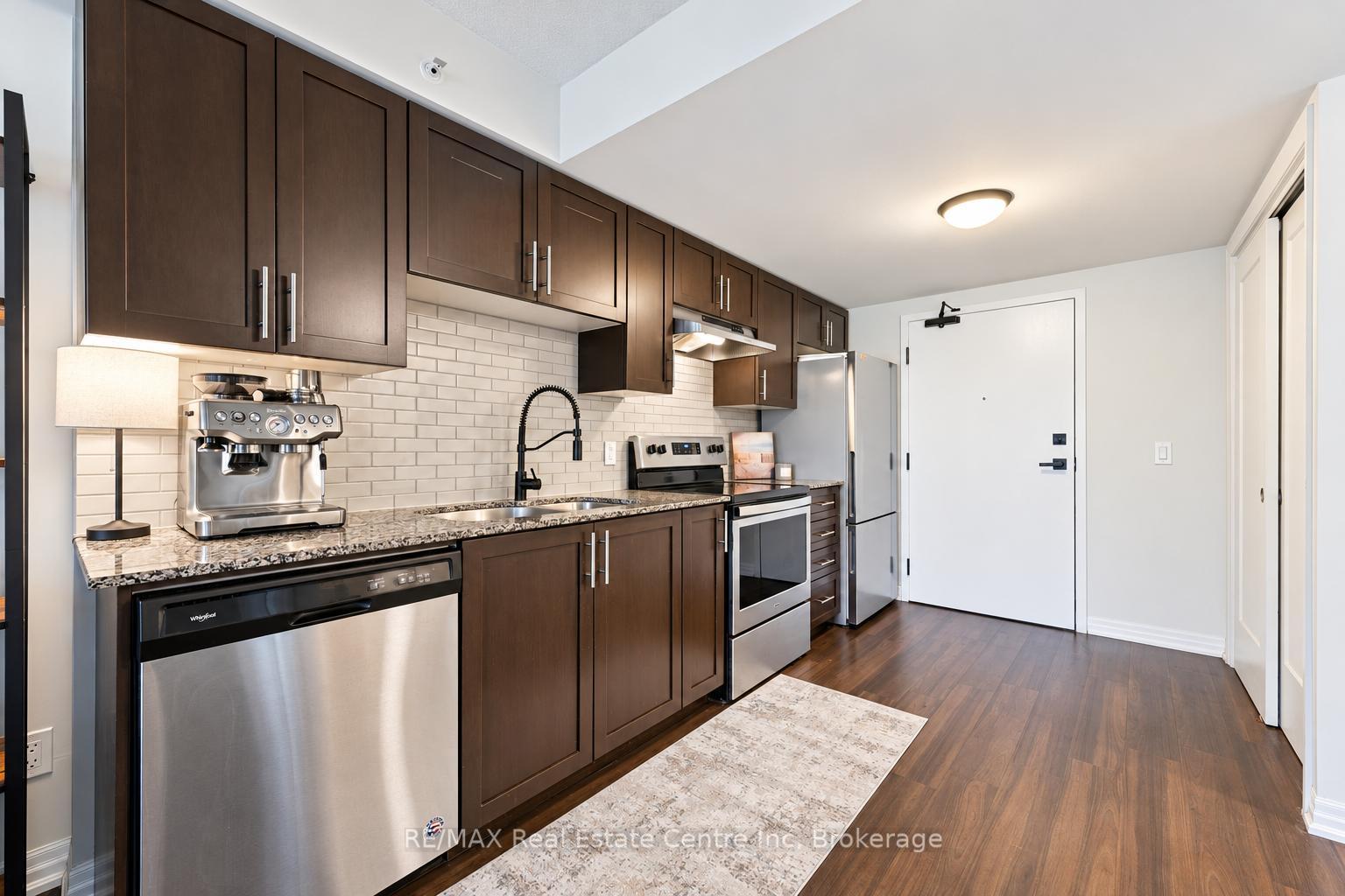 Photo 2 of Unit 106, 104 Summit Ridge Drive, Guelph, Grange Road — HOMEH