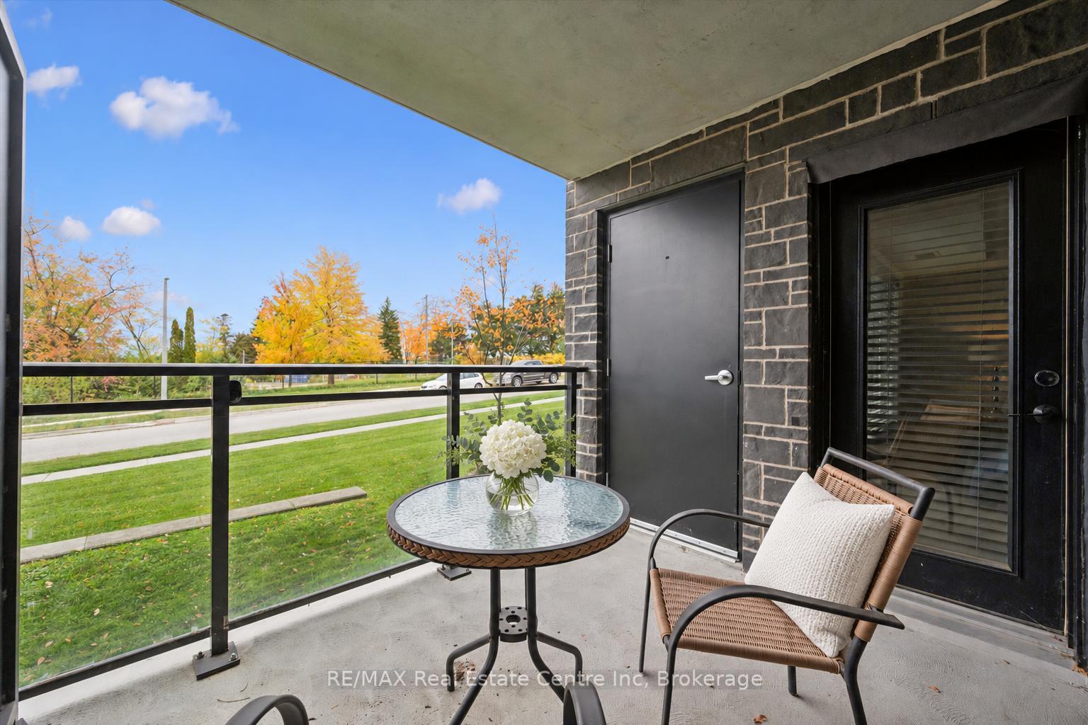 Photo 6 of Unit 106, 104 Summit Ridge Drive, Guelph, Grange Road — HOMEH