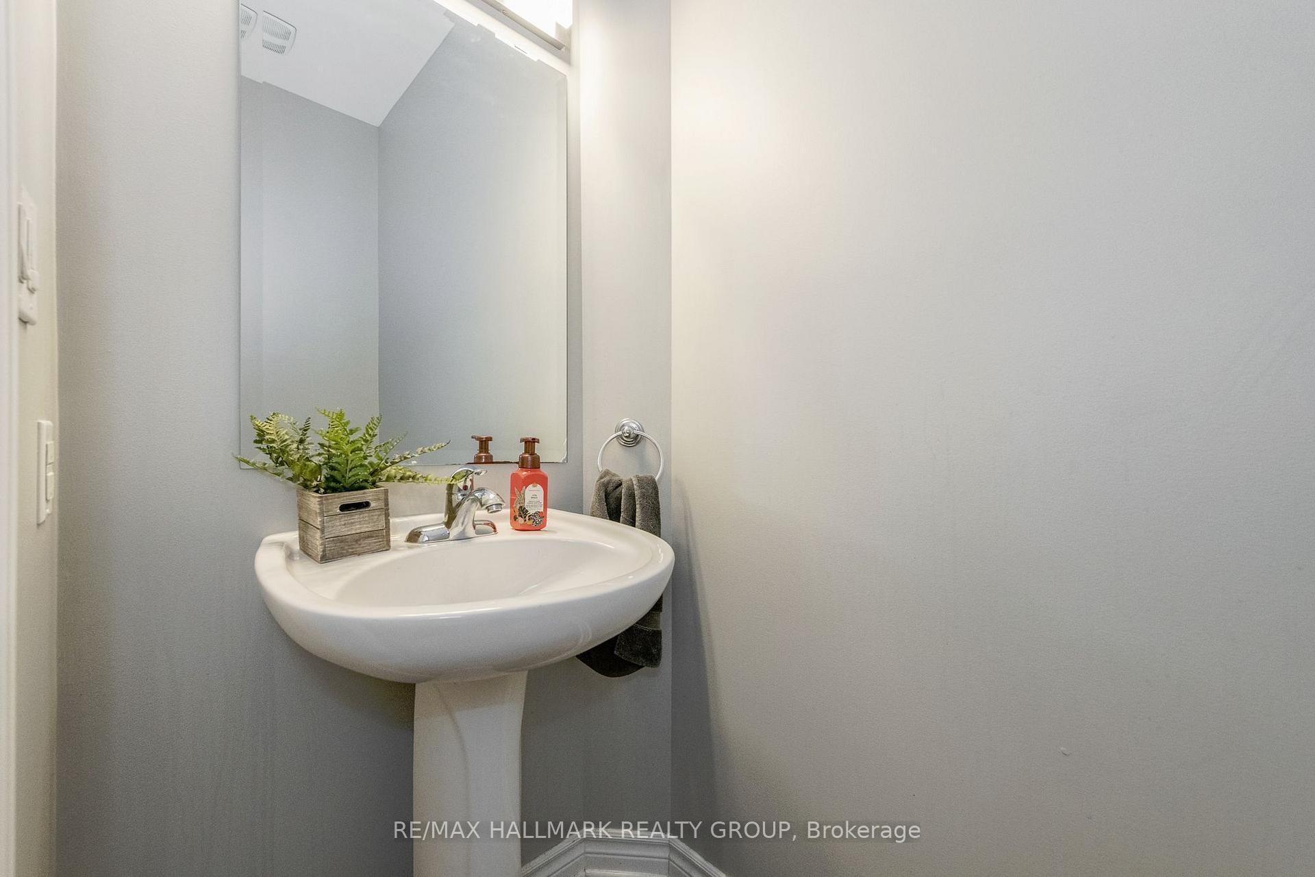 Photo 34 of 146 Whernside Terrace, Ottawa, Kanata - Morgan's Grant/South March — HOMEH