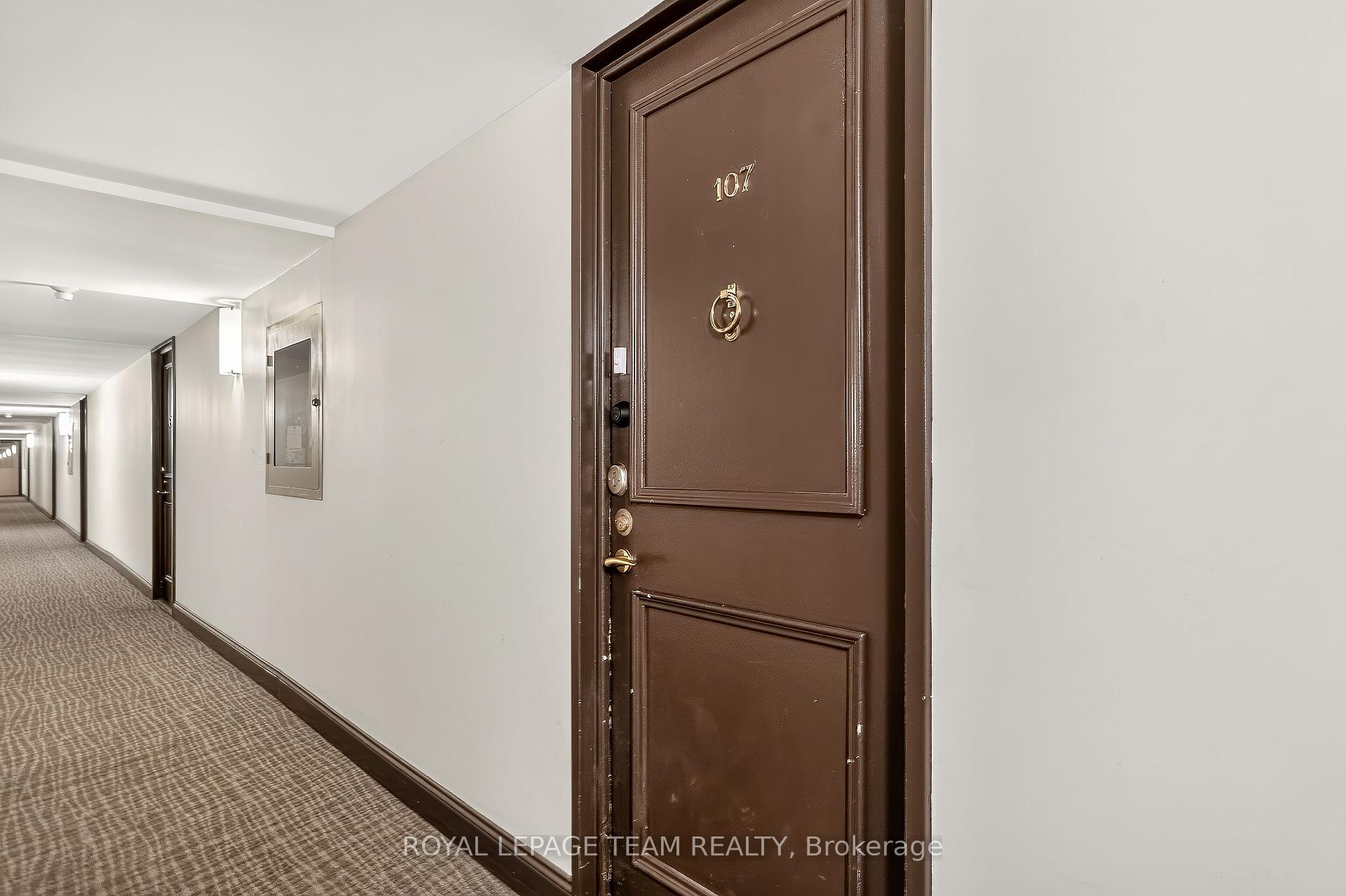 Photo 2 of Unit 107, 515 St. Laurent Boulevard, Ottawa, Viscount Alexander Park — HOMEH