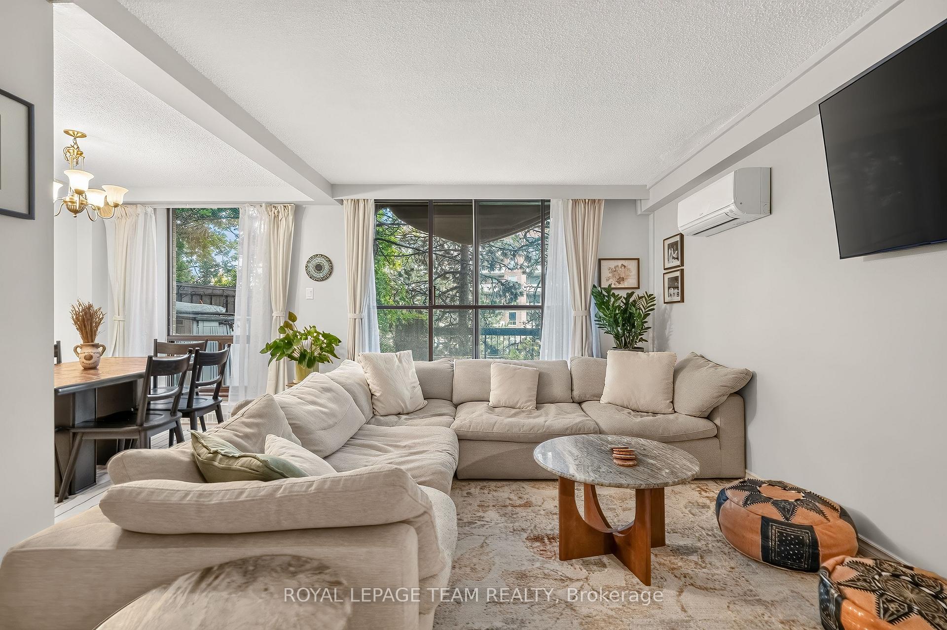 Photo 4 of Unit 107, 515 St. Laurent Boulevard, Ottawa, Viscount Alexander Park — HOMEH