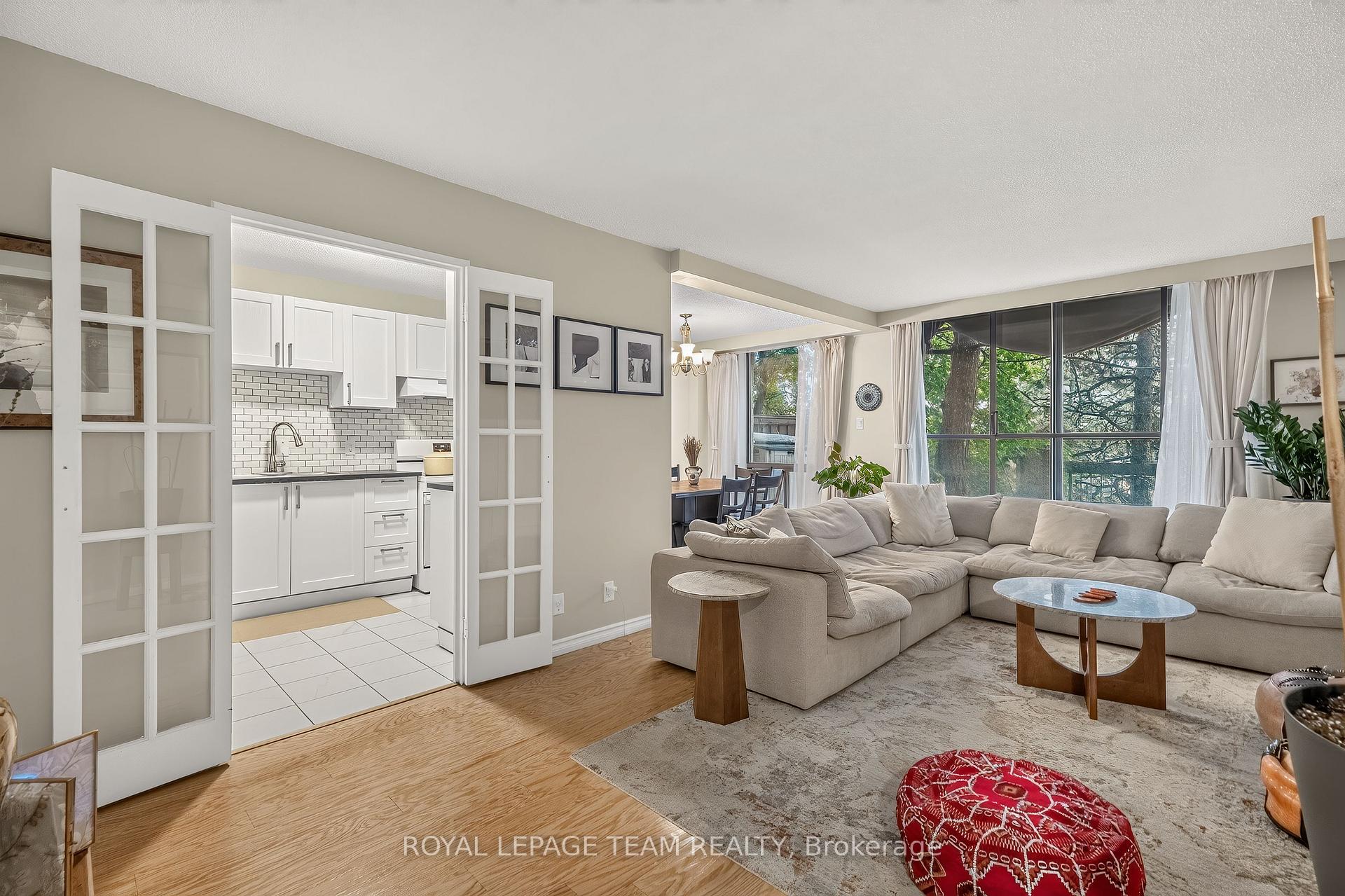 Photo 7 of Unit 107, 515 St. Laurent Boulevard, Ottawa, Viscount Alexander Park — HOMEH