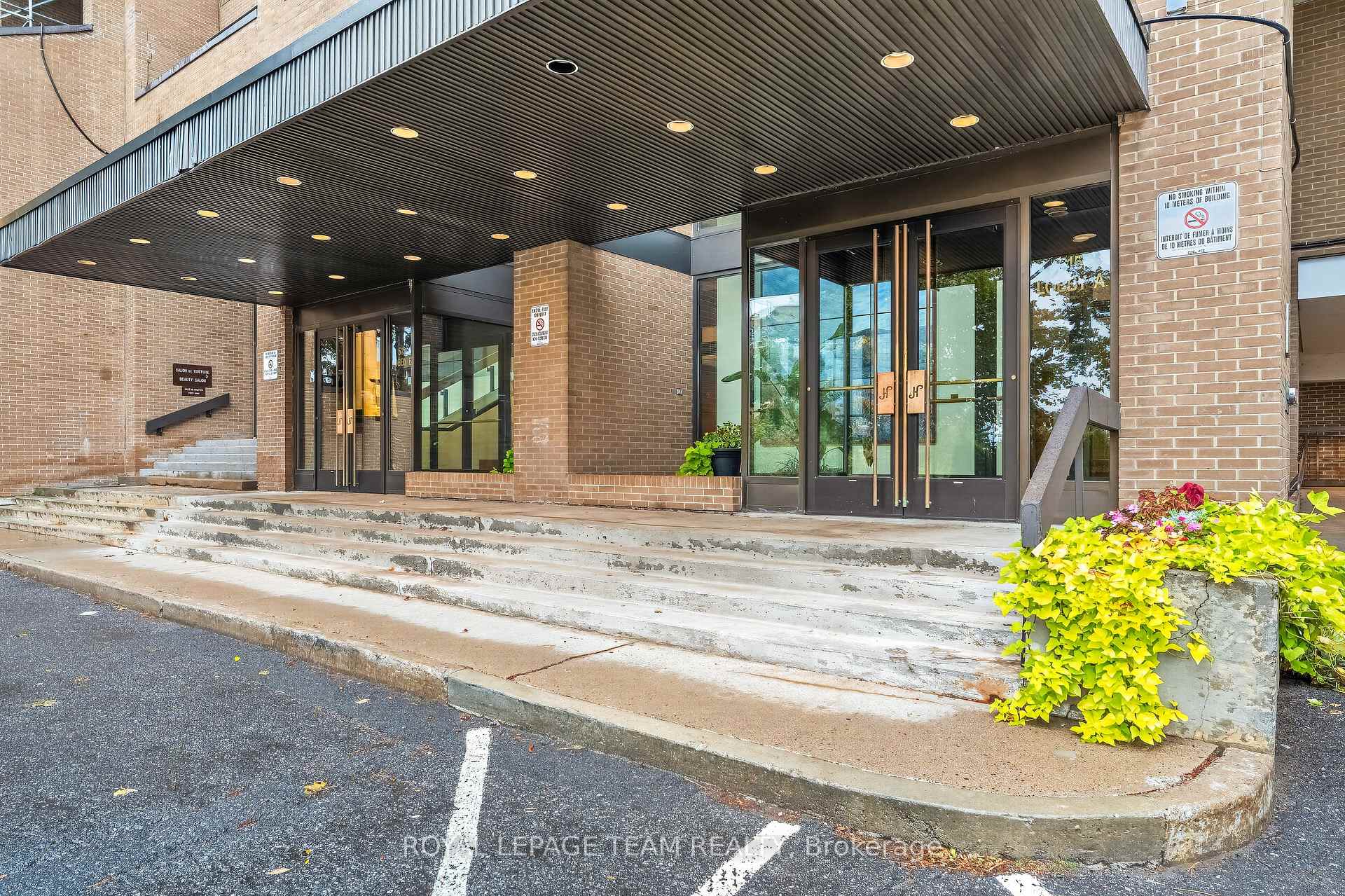 Photo 21 of Unit 107, 515 St. Laurent Boulevard, Ottawa, Viscount Alexander Park — HOMEH