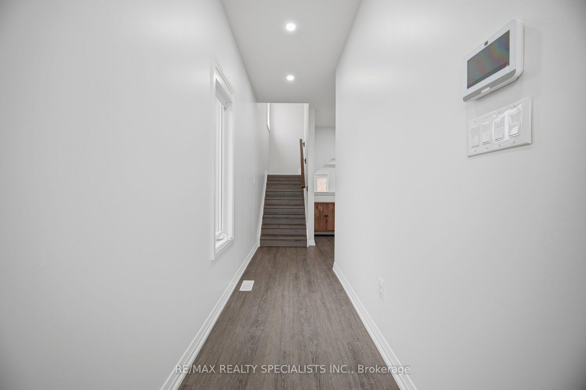 Photo 5 of 4259 Shuttleworth Drive, Niagara Falls, Lyons Creek — HOMEH