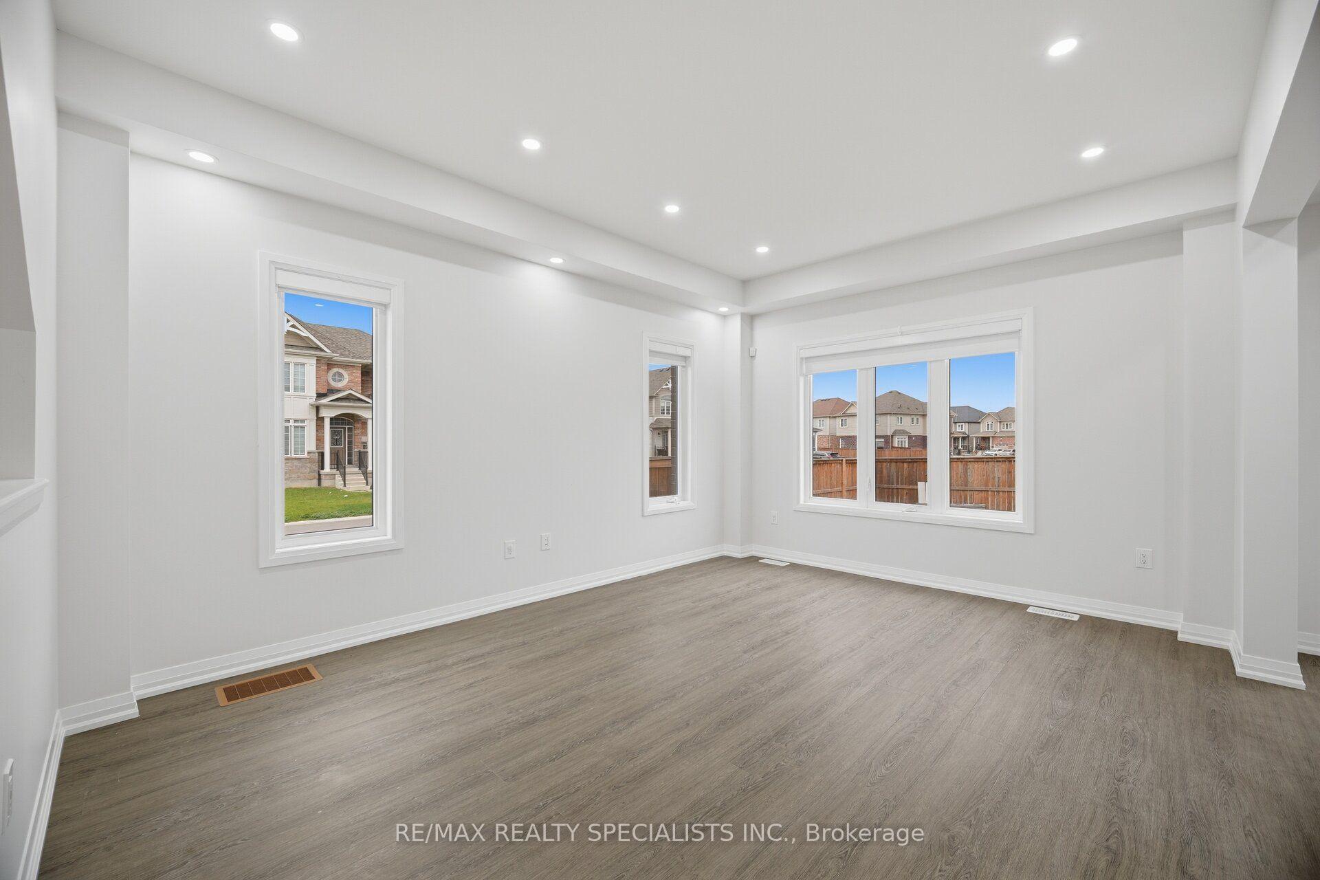 Photo 9 of 4259 Shuttleworth Drive, Niagara Falls, Lyons Creek — HOMEH