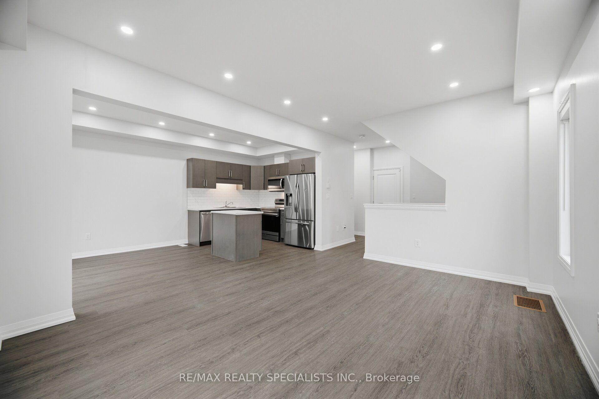 Photo 10 of 4259 Shuttleworth Drive, Niagara Falls, Lyons Creek — HOMEH