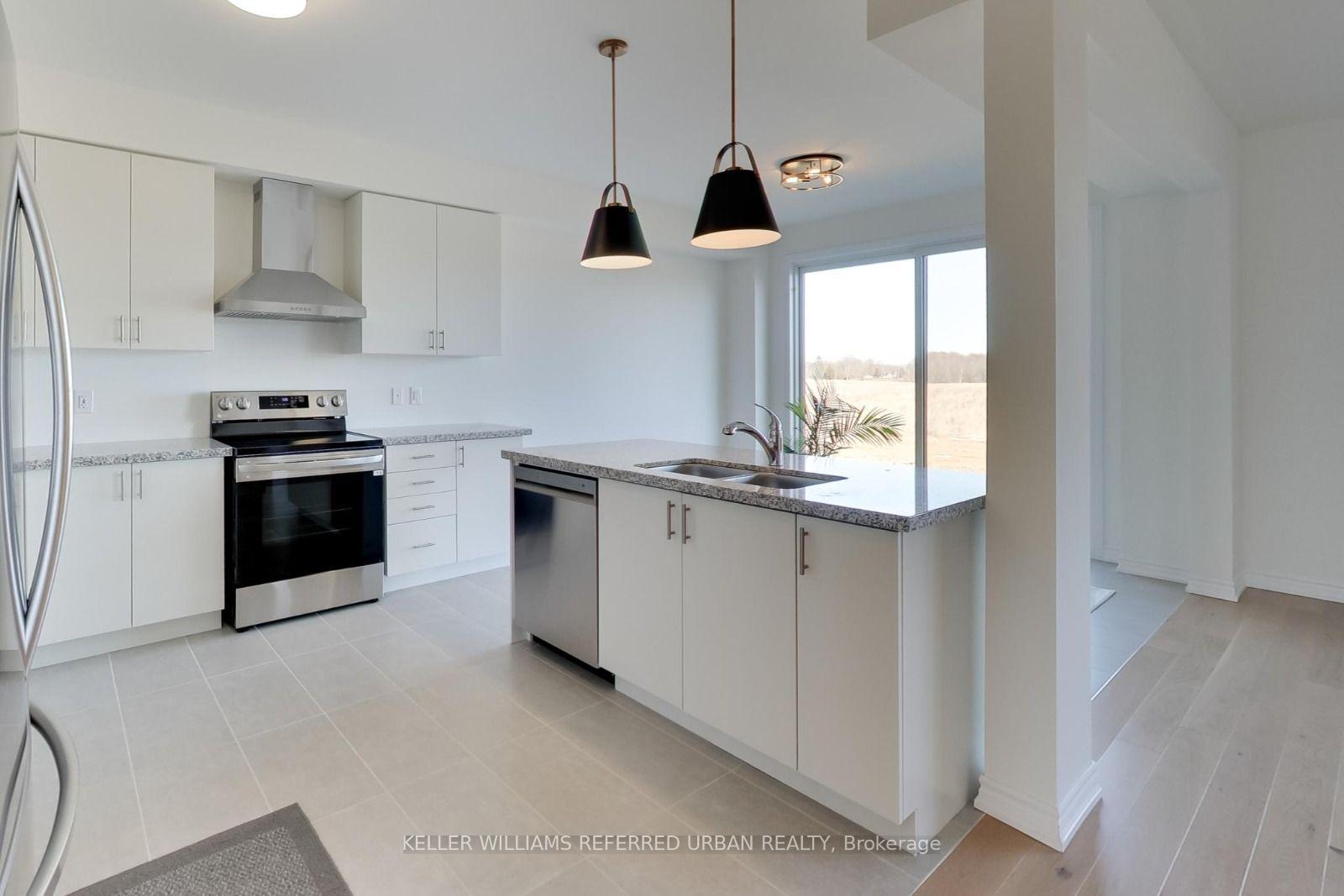 Photo 9 of 148 Union Boulevard, Wasaga Beach — HOMEH
