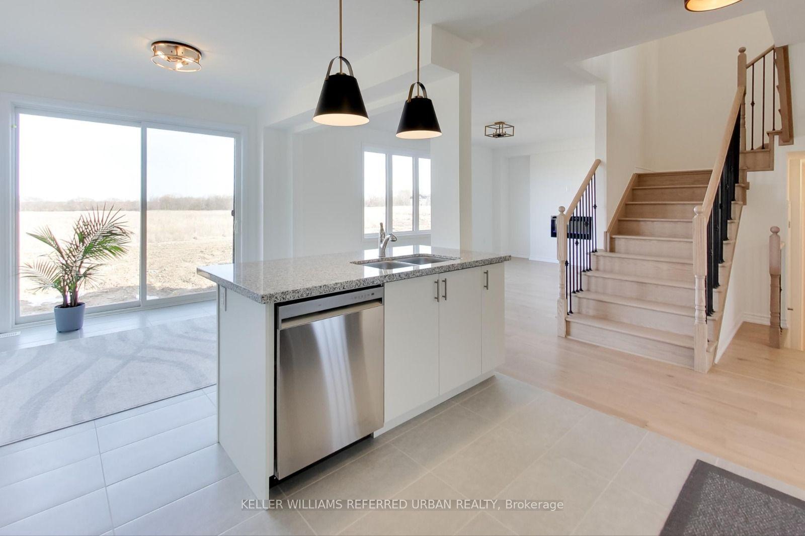 Photo 11 of 148 Union Boulevard, Wasaga Beach — HOMEH