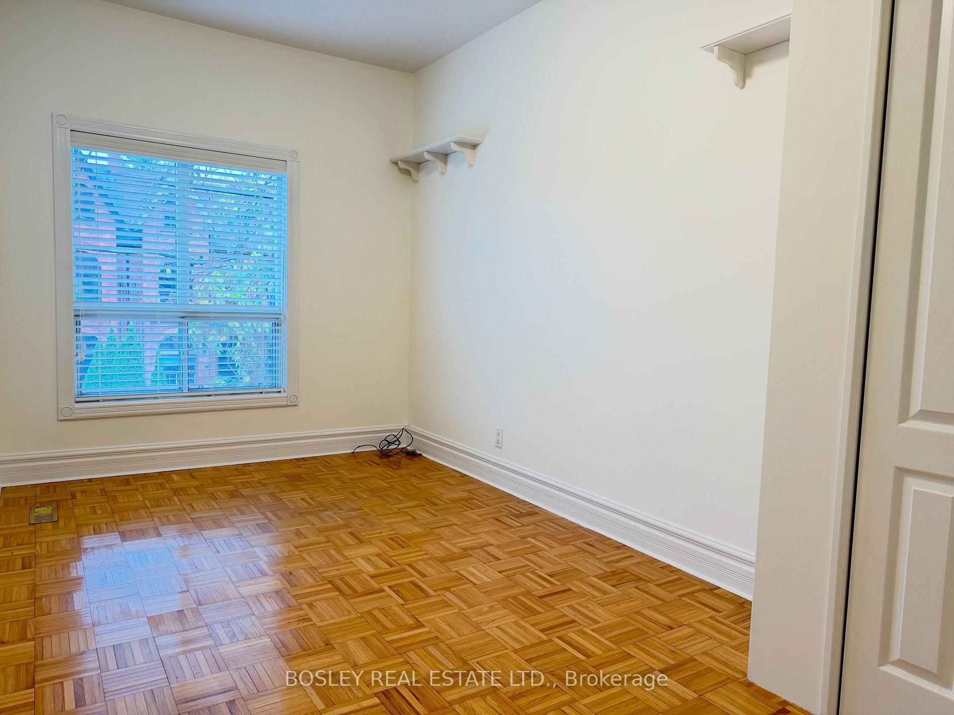 Photo 9 of Unit Upper, 260 Ossington Avenue, Toronto, Trinity-Bellwoods — HOMEH
