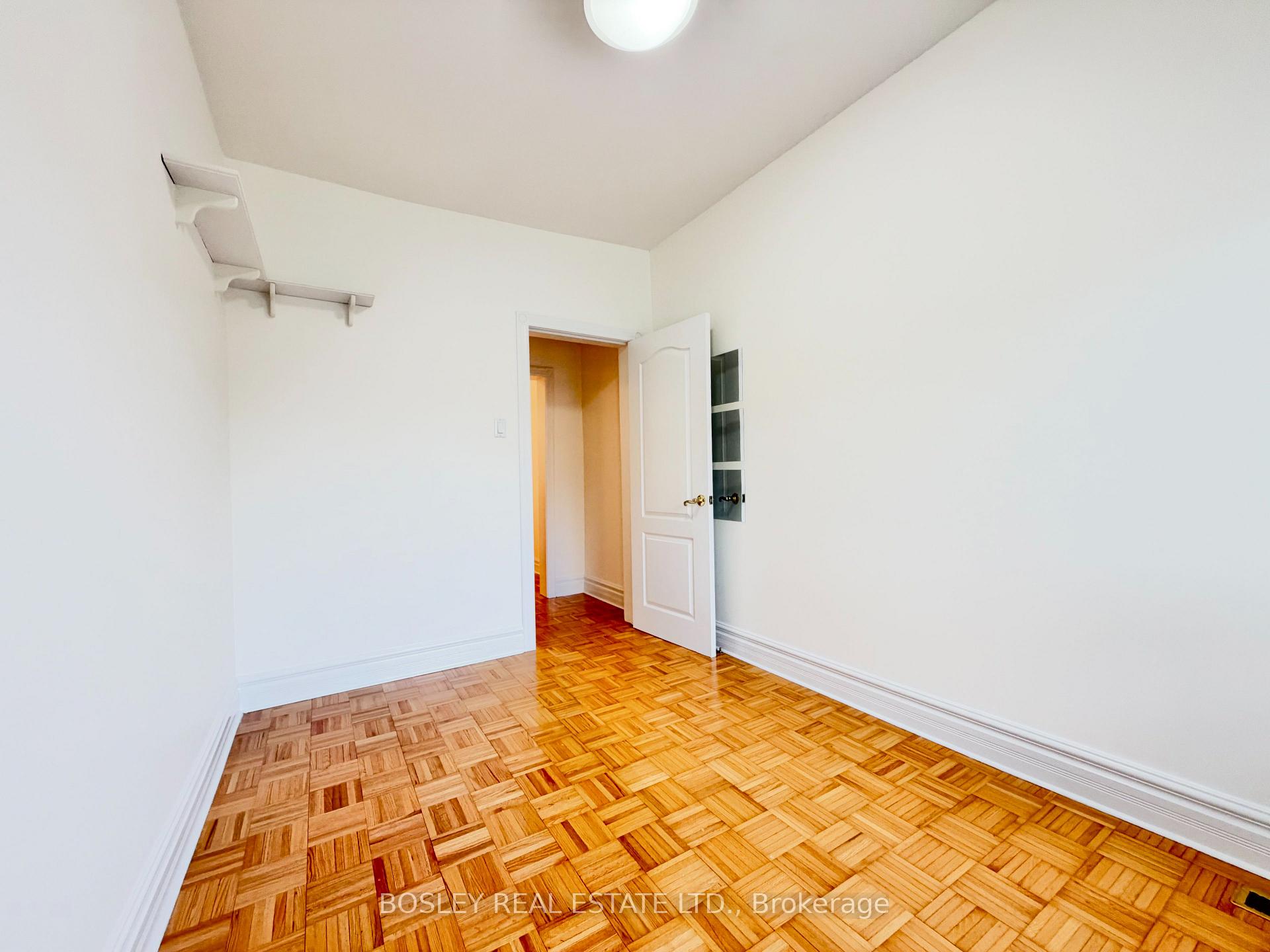 Photo 13 of Unit Upper, 260 Ossington Avenue, Toronto, Trinity-Bellwoods — HOMEH