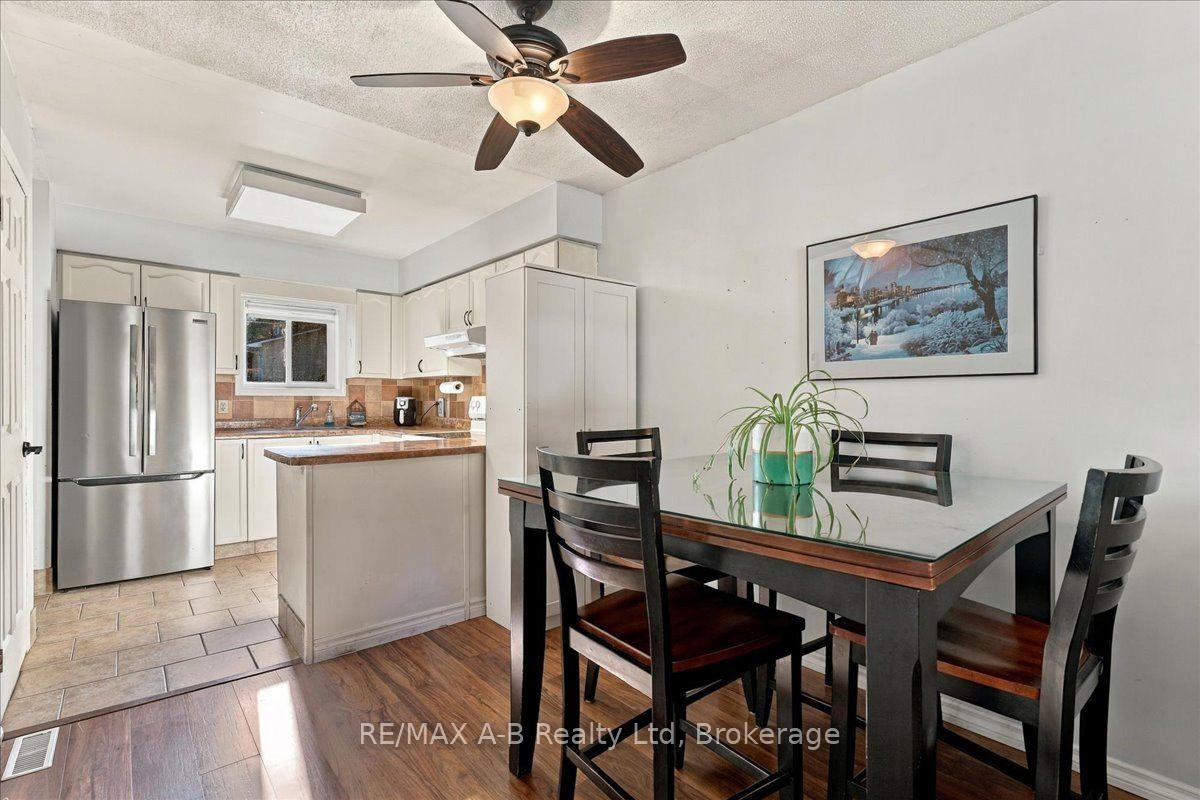 Photo 9 of Unit B, 129 Mitchell Court, West Perth, Mitchell — HOMEH