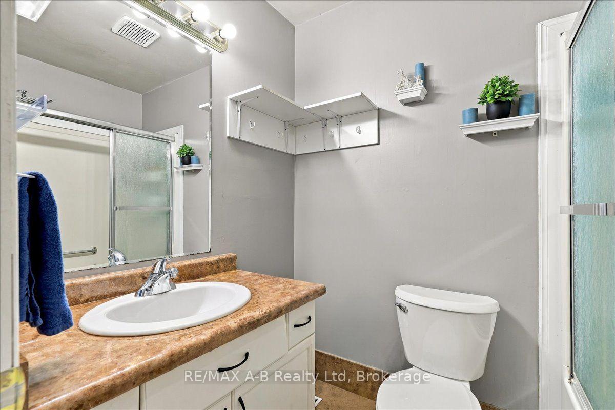 Photo 16 of Unit B, 129 Mitchell Court, West Perth, Mitchell — HOMEH