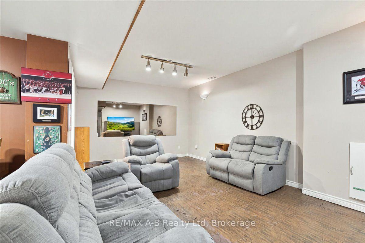 Photo 24 of Unit B, 129 Mitchell Court, West Perth, Mitchell — HOMEH