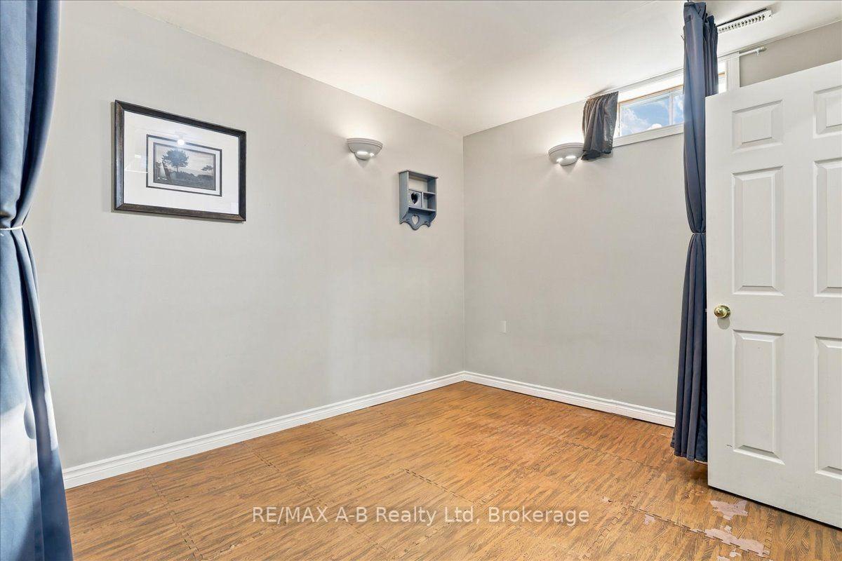 Photo 26 of Unit B, 129 Mitchell Court, West Perth, Mitchell — HOMEH