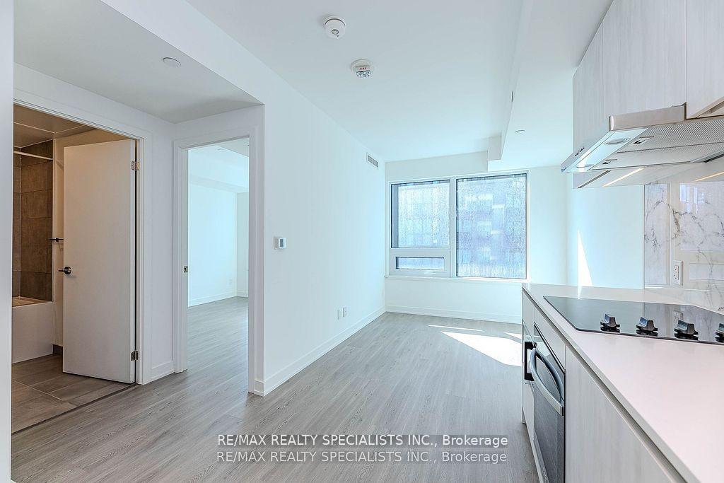 Photo 9 of Unit 1101, 8 Wellesley Street W, Toronto, Bay Street Corridor — HOMEH