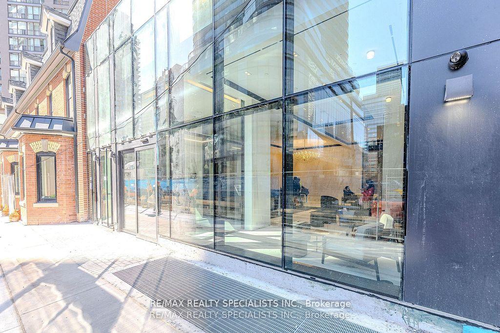 Photo 27 of Unit 1101, 8 Wellesley Street W, Toronto, Bay Street Corridor — HOMEH